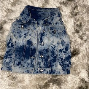 Stylish jean jacket!